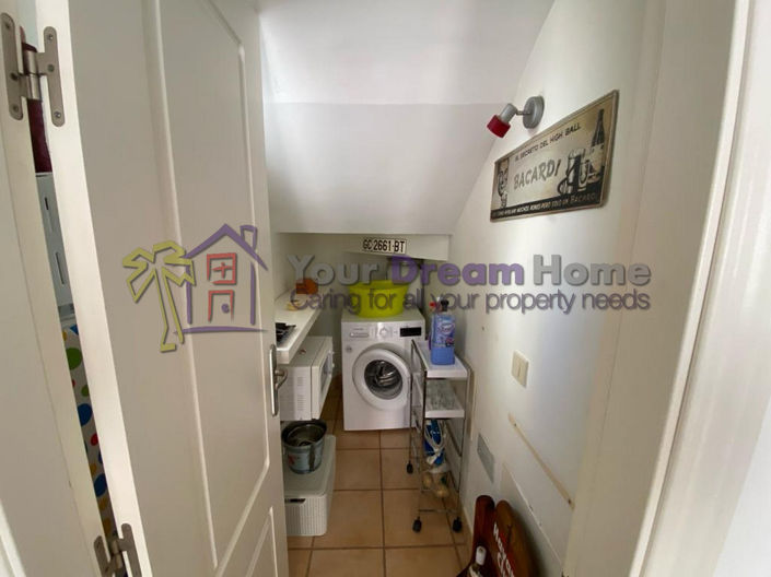 Image No.12-2 Bed House for sale