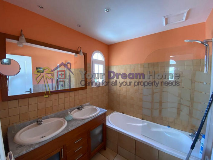 Image No.15-2 Bed House for sale