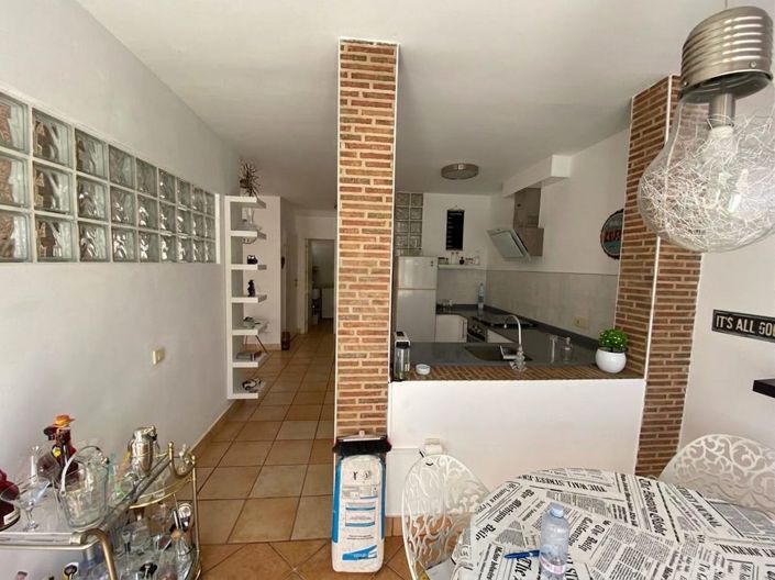 Image No.6-2 Bed House for sale
