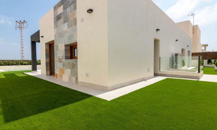 Image No.15-3 Bed House for sale