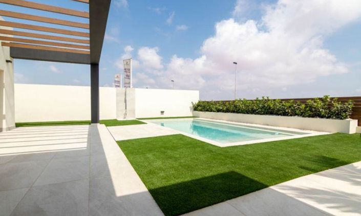 Image No.4-3 Bed House for sale