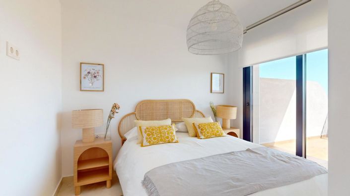 Image No.28-3 Bed Apartment for sale