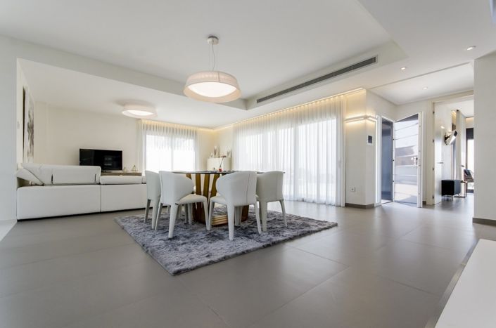 Image No.26-3 Bed House for sale