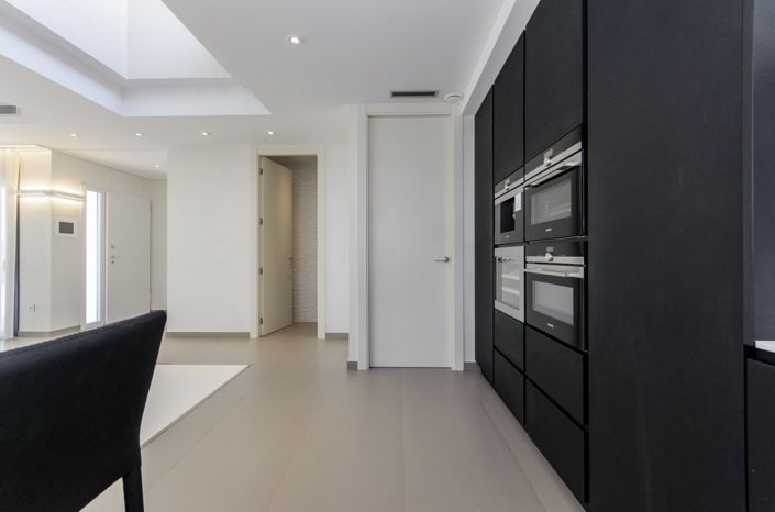 Image No.38-3 Bed House for sale