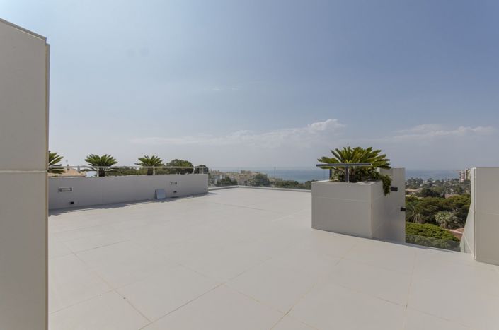 Image No.6-3 Bed House for sale