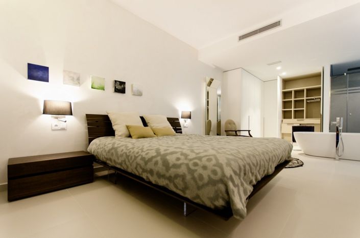 Image No.35-4 Bed Bungalow for sale
