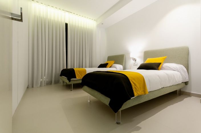 Image No.36-4 Bed House for sale