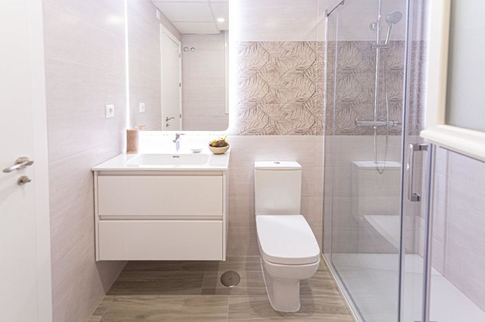 Image No.12-2 Bed Townhouse for sale