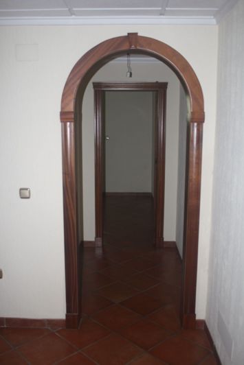 Image No.5-2 Bed House for sale