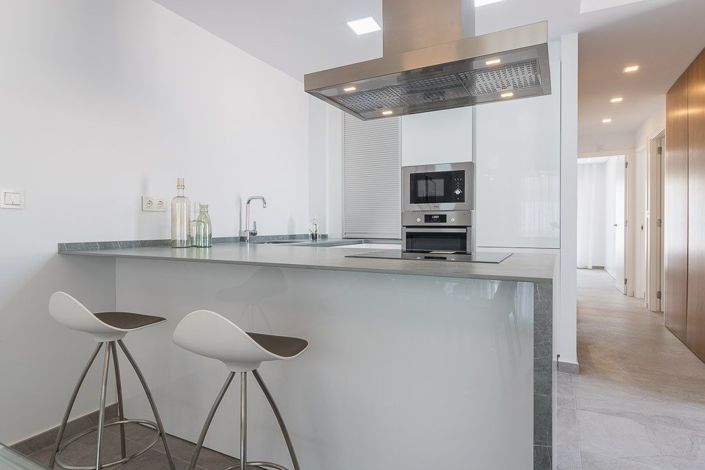 Image No.17-3 Bed House for sale