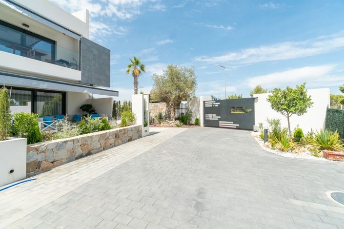 Image No.48-3 Bed House for sale