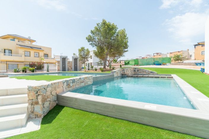 Image No.5-3 Bed House for sale