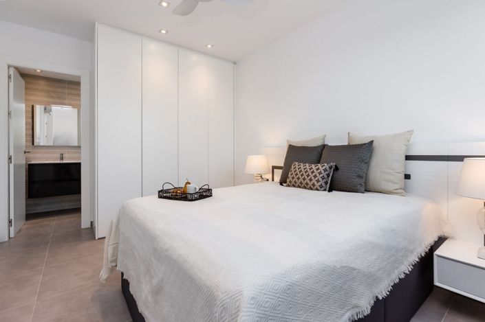 Image No.10-3 Bed Villa for sale