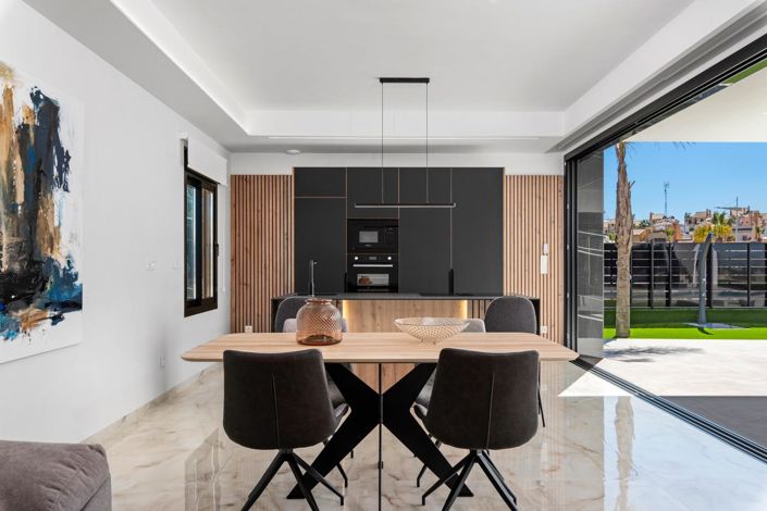 Image No.29-3 Bed Villa for sale