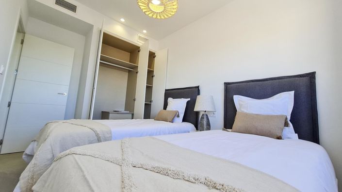 Image No.11-3 Bed Villa for sale