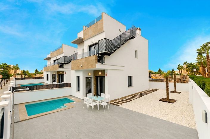 Image No.2-3 Bed Villa for sale