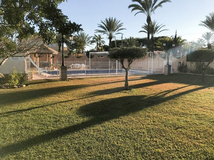 Image No.10-Villa de 6 chambres à vendre à Cabo Roig
