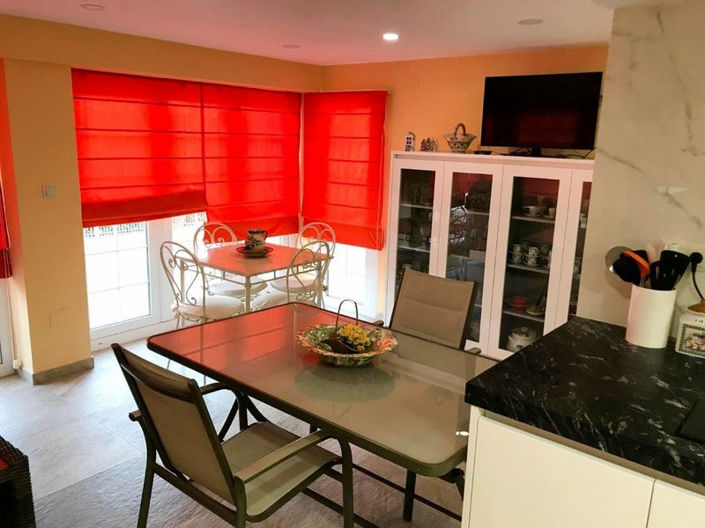 Image No.4-6 Bed House for sale