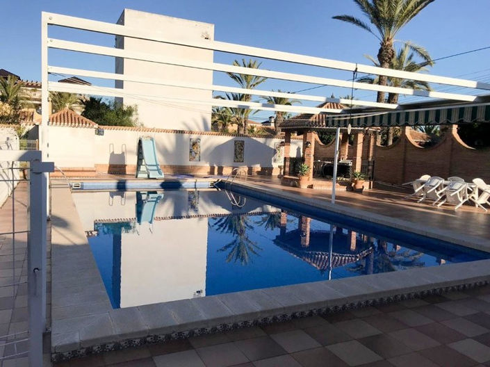 Image No.9-Villa de 6 chambres à vendre à Cabo Roig