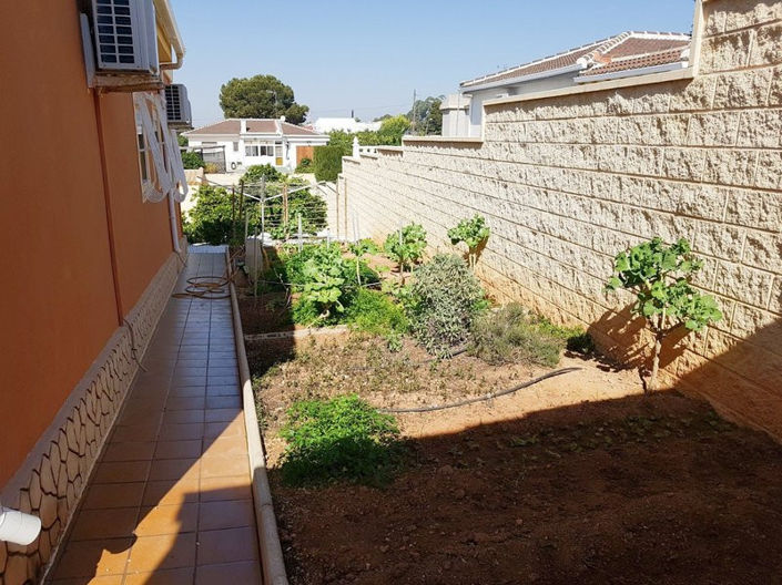 Image No.10-5 Bed House for sale