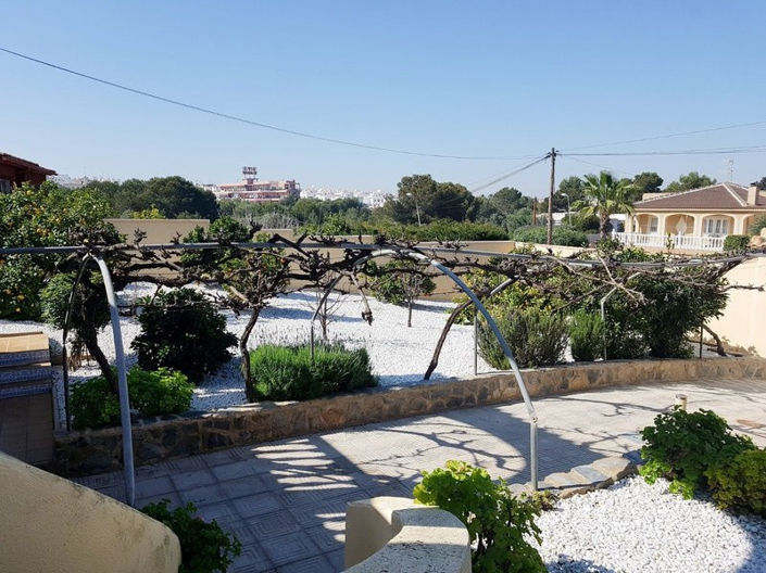 Image No.27-5 Bed House for sale