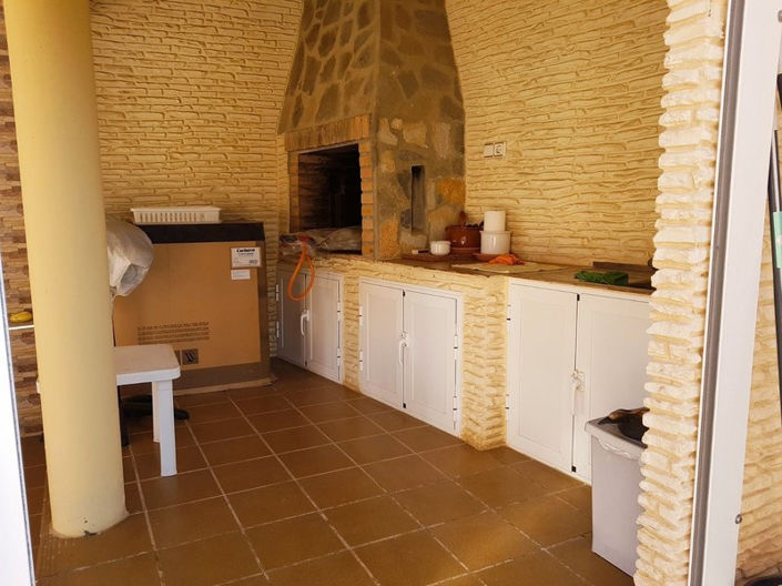 Image No.9-5 Bed House for sale