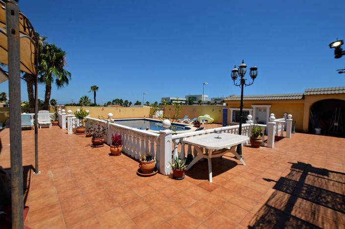 Image No.9-Villa de 6 chambres à vendre à Torrevieja