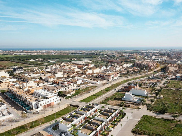 Image No.14-2 Bed House for sale