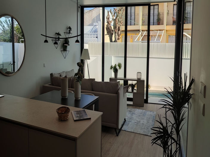 Image No.17-3 Bed House for sale