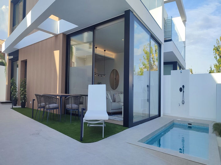 Image No.2-3 Bed House for sale