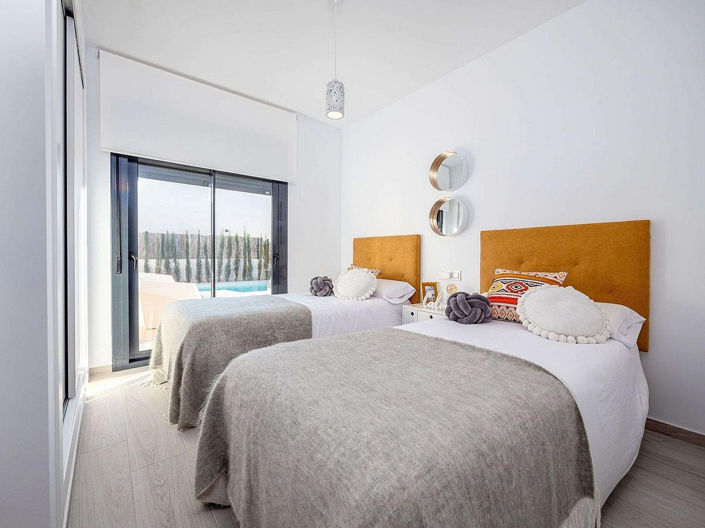 Image No.10-3 Bed Villa for sale