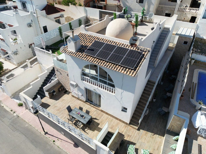 Image No.2-5 Bed House for sale