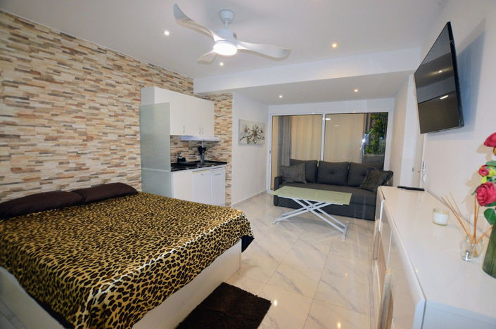 Image No.27-5 Bed House for sale