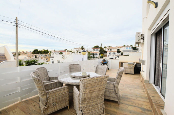 Image No.41-5 Bed House for sale
