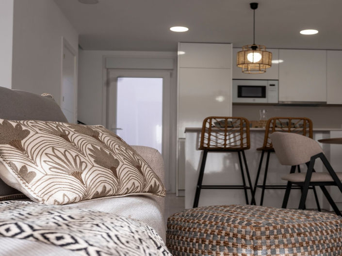 Image No.10-3 Bed House for sale