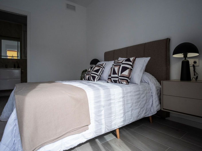 Image No.28-3 Bed House for sale