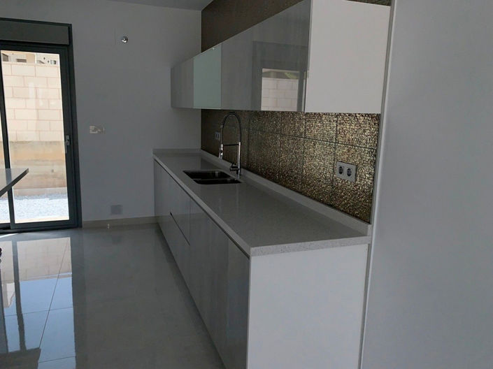 Image No.8-Villa de 4 chambres à vendre à Alicante City