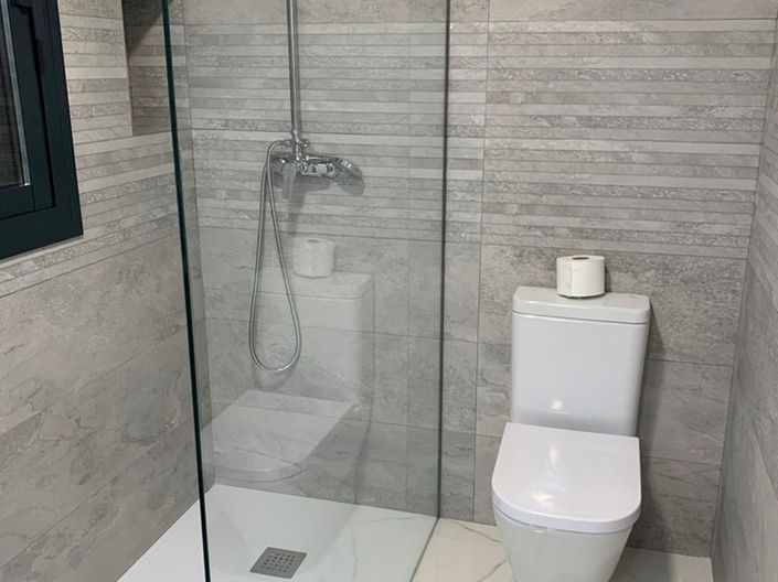 Image No.4-4 Bed House for sale