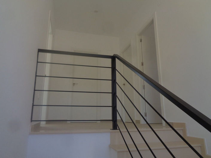 Image No.10-4 Bed House for sale