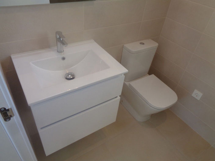 Image No.17-4 Bed House for sale