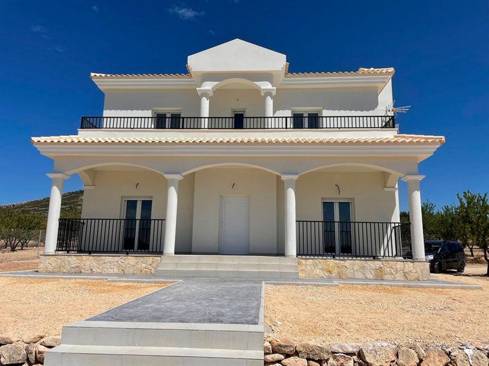 Image No.2-Villa de 4 chambres à vendre à Alicante City