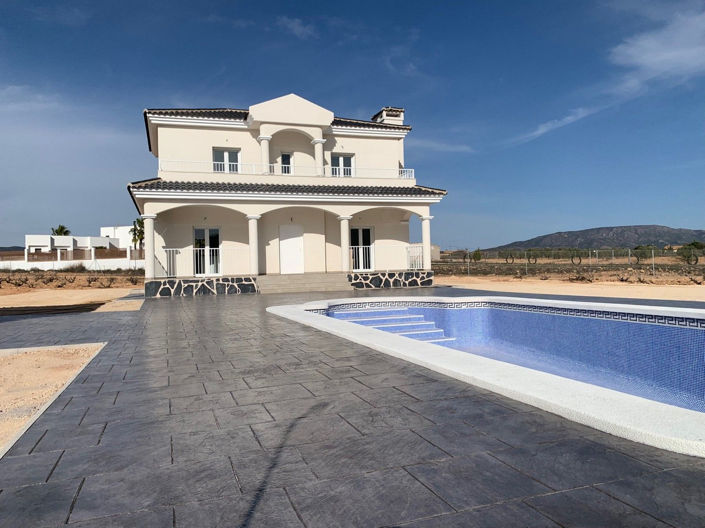 Image No.34-4 Bed House for sale