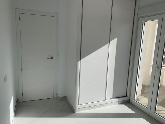 Image No.39-4 Bed House for sale