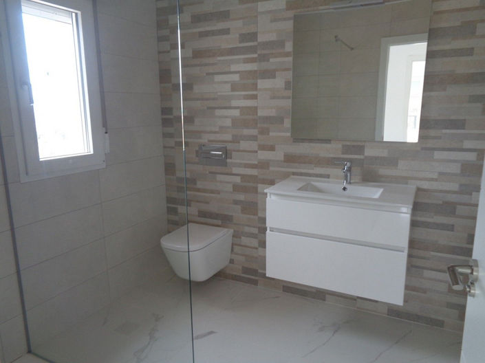 Image No.36-4 Bed House for sale