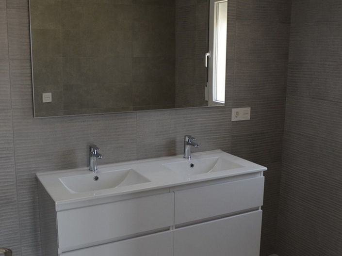 Image No.13-4 Bed House for sale