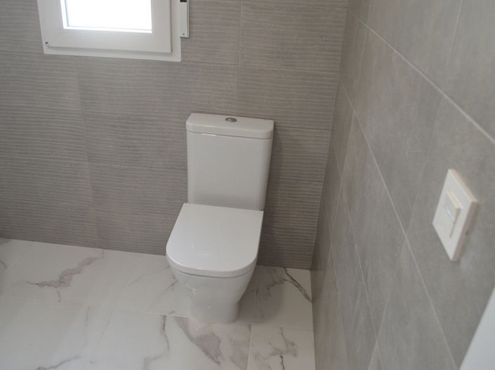 Image No.14-4 Bed House for sale