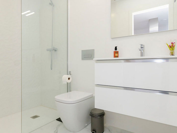 Image No.29-3 Bed House for sale