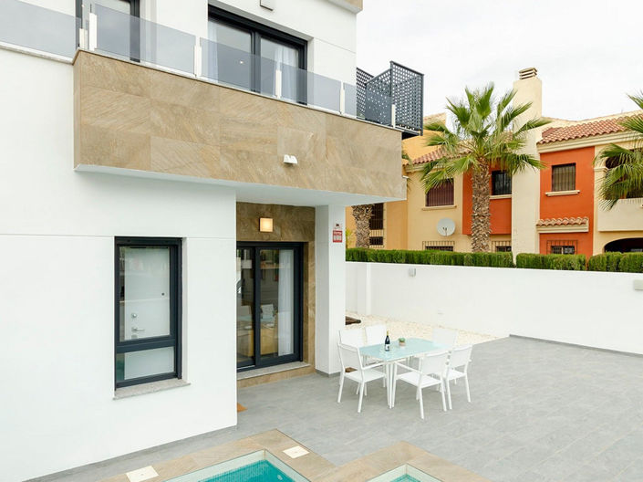 Image No.3-Villa de 3 chambres à vendre à Torrevieja