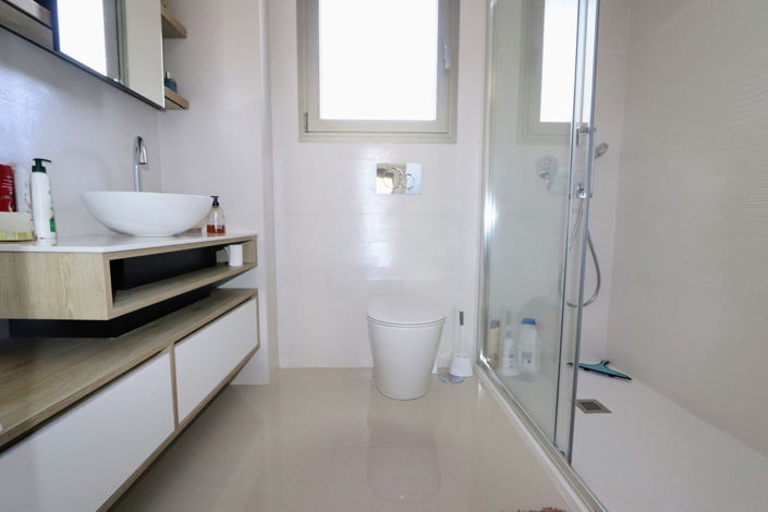 Image No.15-4 Bed House for sale