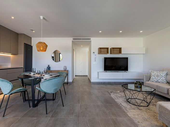 Image No.4-2 Bed Apartment for sale